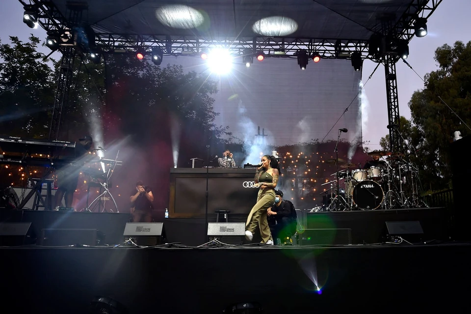 Show drive-in da Audi com Kehlani com sistema K-array integrado a concertos, shows e festivais