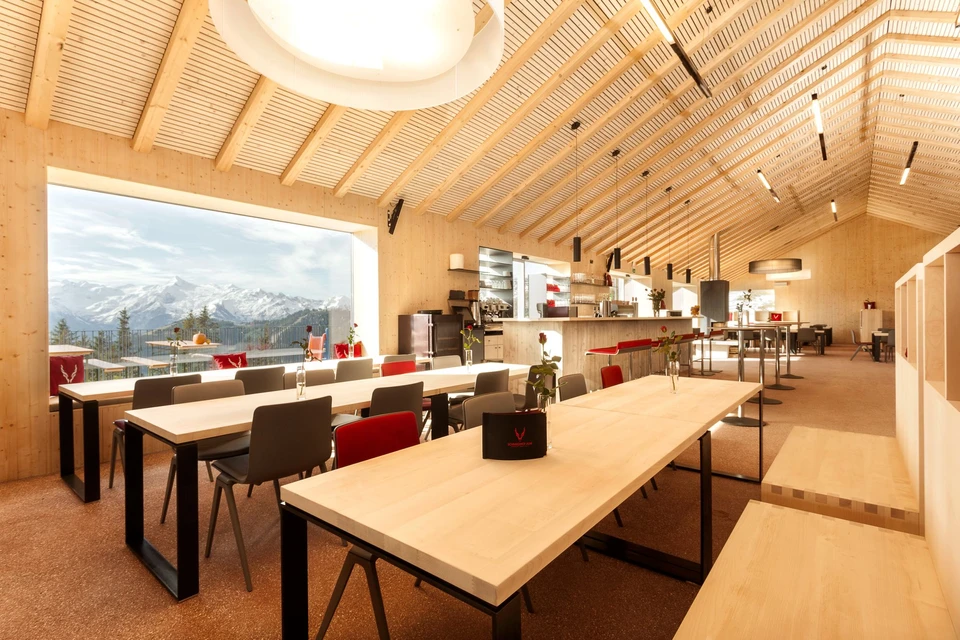 Restaurante de esqui Schmiedhof Alm com sistema K-array integrado a restaurantes e cafés