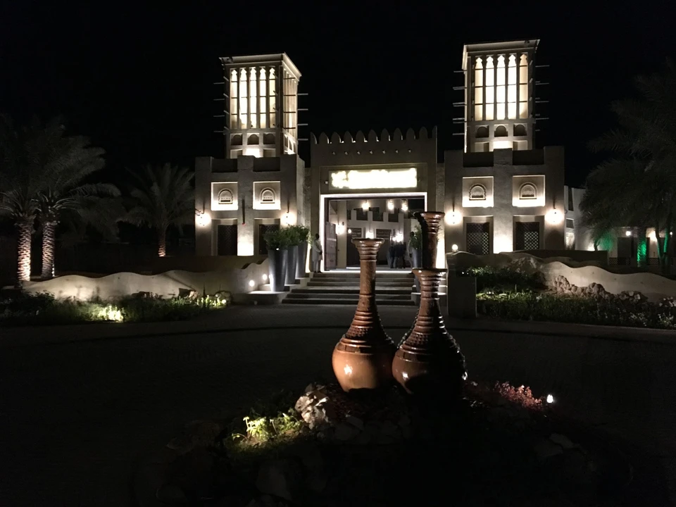 Restaurante e espaço de shows Qasr Al Sultan com sistema K-array integrado a restaurantes e cafés
