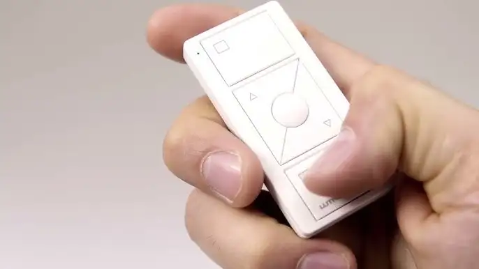 Kit Lutron com dimmer de parede e controle Pico branco para ambientes automatizados