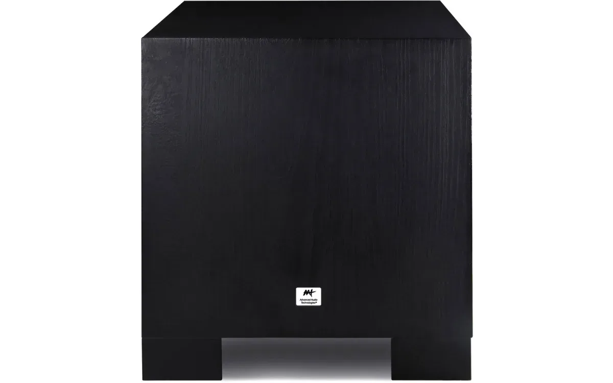 AAT Cube Hout Subwoofer Ativo apresentado em contexto de projeto integrado pela M.I. Automação