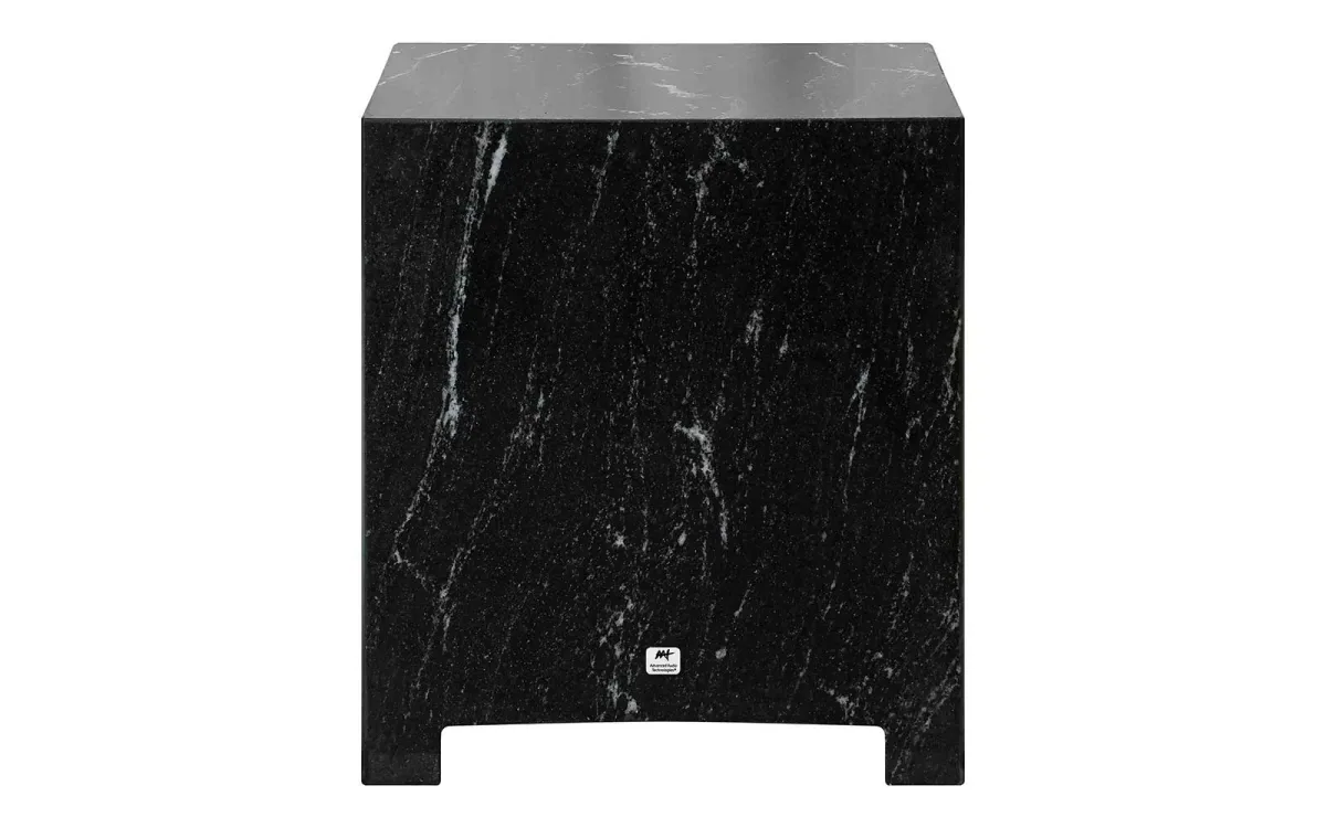 AAT Cube Rakt Rock Subwoofer Outdoor apresentado em contexto de projeto integrado pela M.I. Automação