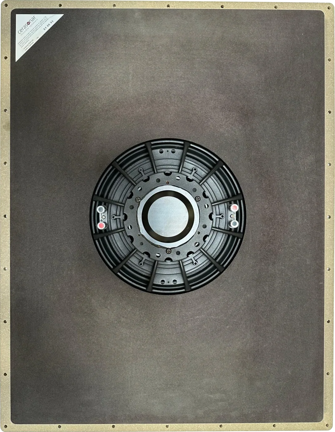 Cerasonar 6280 Sub Subwoofer Invisível apresentado em contexto de projeto integrado pela M.I. Automação